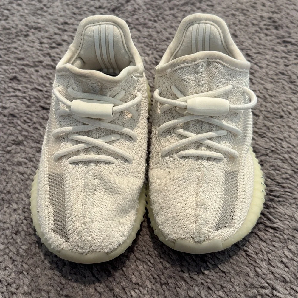 Adidas Yeezy 350 - White - Toddler Size 7 - Picture 2 of 3